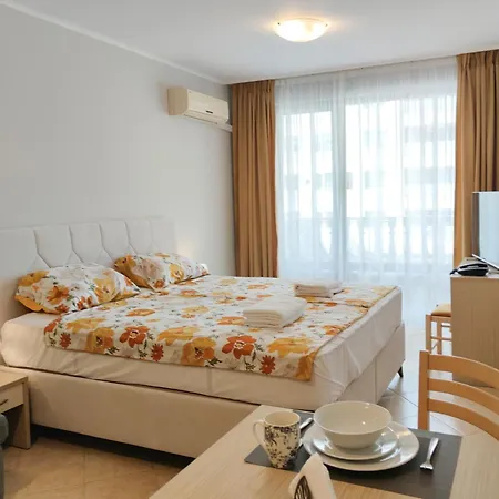Apartment Royal Sun Slantschew brjag
