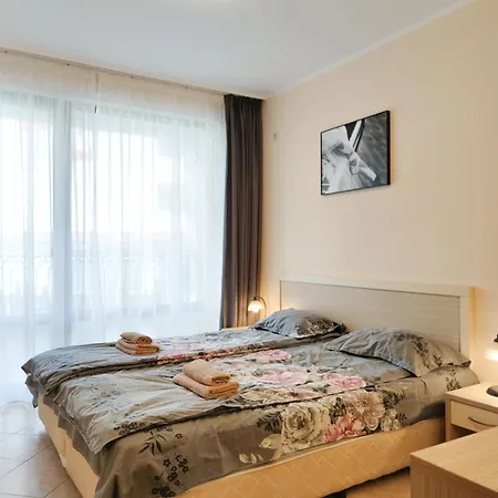 Апартаменты Royal Sun *