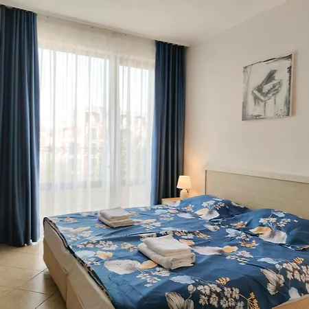 Апартаменты Royal Sun *